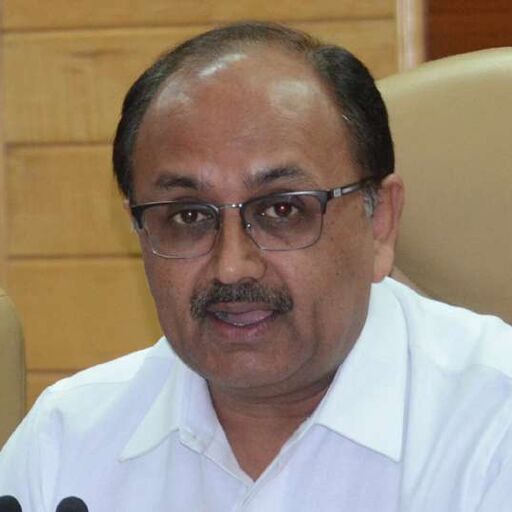 सिद्धार्थनाथ ने बताया- अब बीमारी के इलाज के लिए किसानों को नहीं बेचने पड़ेंगे खेत-खलिहान