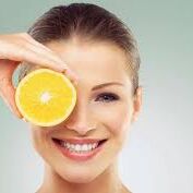 अब निम्बू के उपाय से पाएं हिना खान जैसी निखरी त्वचा