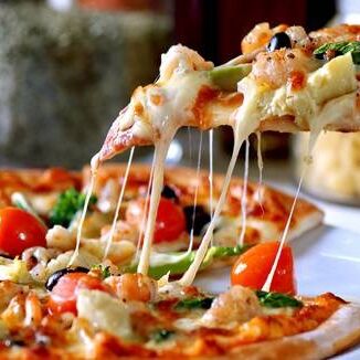 जबलपुर में पिज्जा खाने के बाद 6 बच्चों की तबीयत बिगड़ी