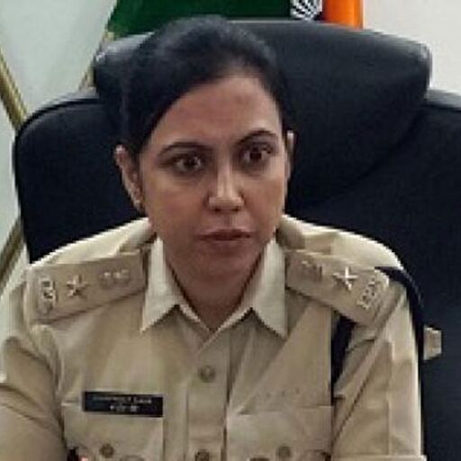 बिहार: मुजफ्फरपुर के एसएसपी के तबादले पर सियासत तेज, तेजस्वी यादव ने साधा निशाना बिहार: मुजफ्फरपुर के एसएसपी के तबादले पर सियासत तेज, तेजस्वी यादव ने साधा निशाना