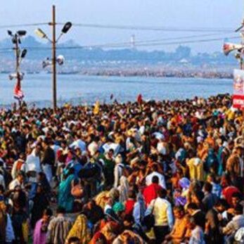 Kumbh Mela 2019: पहले शाही स्नान के साथ प्रयाग की धरती पर कुंभ का आगाज, संतों ने लगाई आस्था की डुबकी