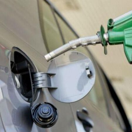 आम लोगों को बड़ी राहत, एक बार फिर घटे पेट्रोल के दाम