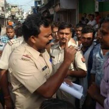 मथुरा में ट्रिपल मर्डर से सनसनी, पूर्व प्रधान सहित तीन लोगों की गोली मारकर हत्या