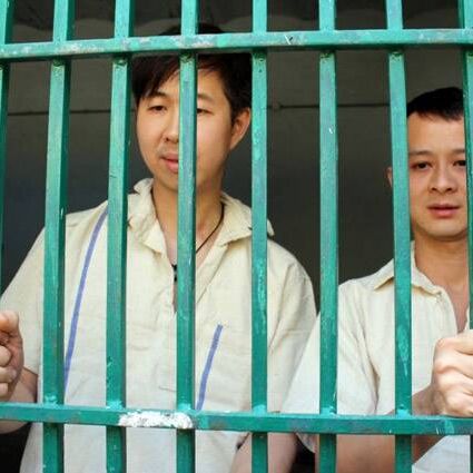 क्यों जेल में बंद है ये दो विदेशी, वजह जान हो जाएंगे हैरान