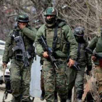 जम्मू कश्मीर : शोपियां से अपहृत 2 SPO और 1 कॉन्स्टेबल की आतंकियों ने की हत्या, शव बरामद जम्मू कश्मीर : शोपियां से अपहृत 2 SPO और 1 कॉन्स्टेबल की आतंकियों ने की हत्या, शव बरामद