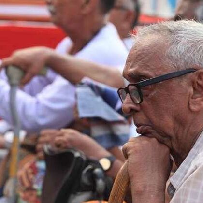 बड़ी खबर: प्रधानमंत्री वय वंदना योजना में निवेश कर सीनियर सिटीजन पा सकते हैं हर महीने पेंशन