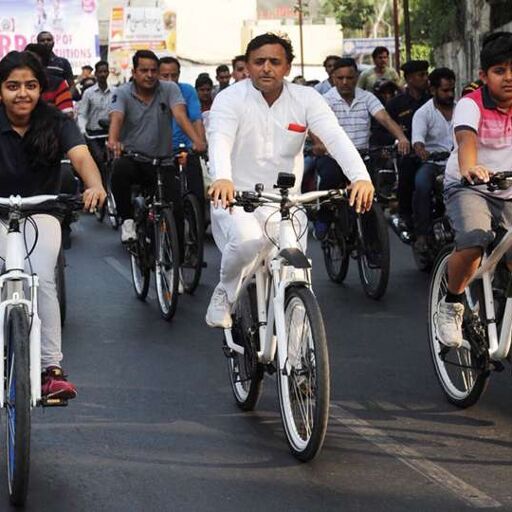 खजांची अखिलेश की 50 किमी साइकिल यात्रा को दिखाएगा हरी झंडी खजांची अखिलेश की 50 किमी साइकिल यात्रा को दिखाएगा हरी झंडी