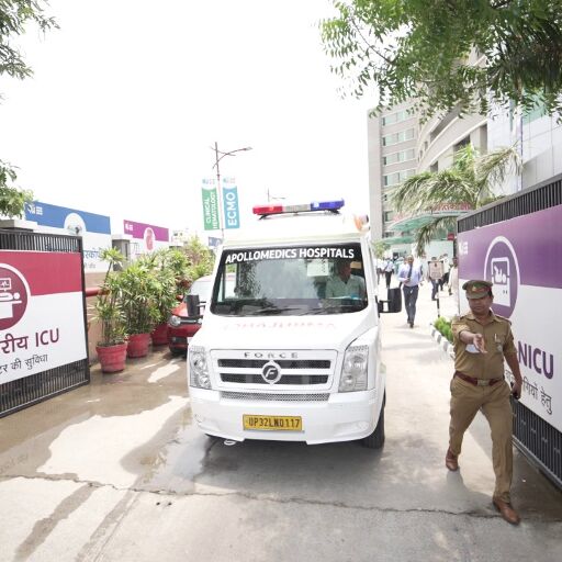 अपोलोमेडिक्स और पीजीआई के बीच ग्रीन कॉरिडोर बनाकर ट्रांसप्लांट के लिए पहुंचाई गई किडनी