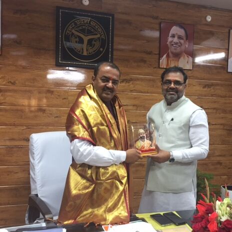 भाजपा के प्रदेश महामंत्री ने केशव प्रसाद मौर्य का किया सम्मान