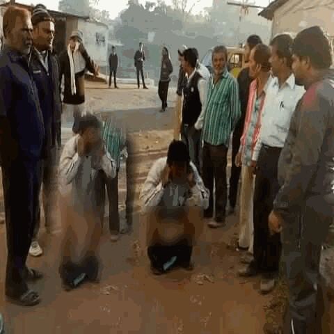 CMO ने पैंट उतरवाई, फिर कराया कान पकड़ कर उठक बैठक