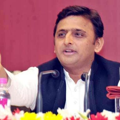 अखिलेश ने किया सचेत और बताया भाजपा समाज के ध्रुवीकरण की खतरनाक राजनीति कर रही