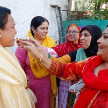 तीन तलाक पर बिल पास होने से महिलाएं खुश तो पुरुषों में नाराजगी