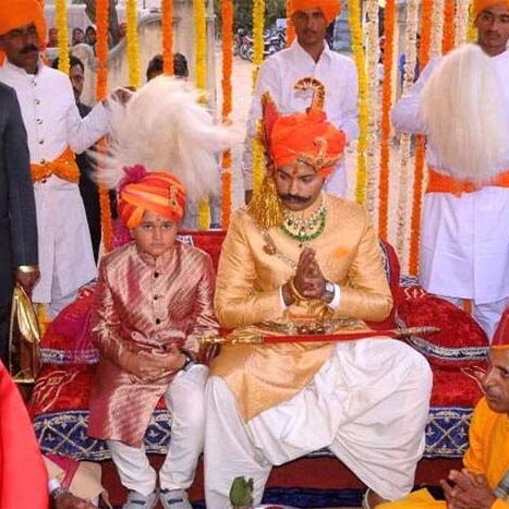 पाकिस्तान में जहाँ हिन्दुओं के साथ इतना अत्याचार होता है, वहीँ नवाबों की तरह रहता है यह राजपूत