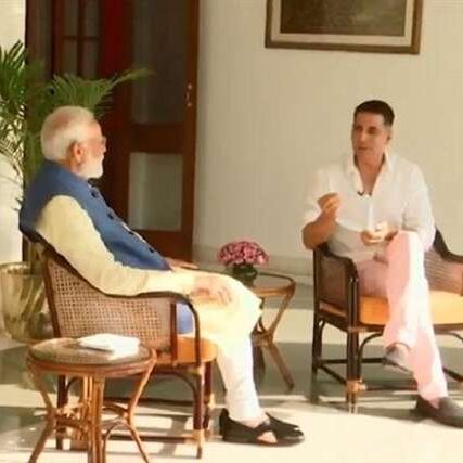 अक्षय कुमार ने इस अंदाज में दी बधाई, प्रधानमंत्री नरेंद्र मोदी की प्रचंड जीत पर...