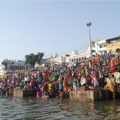 सोमवती अमावस्या पर उज्जैन में उमड़ी श्रद्धालुओं की भीड़, शिप्रा नदी में लगाई आस्था की डुबकी सोमवती अमावस्या पर उज्जैन में उमड़ी श्रद्धालुओं की भीड़, शिप्रा नदी में लगाई आस्था की डुबकी