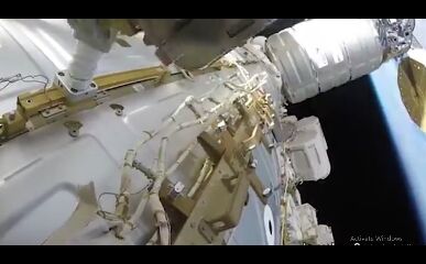LIVE: नासा के अंतरिक्ष यात्री कर रहे हैं स्पेसवाक