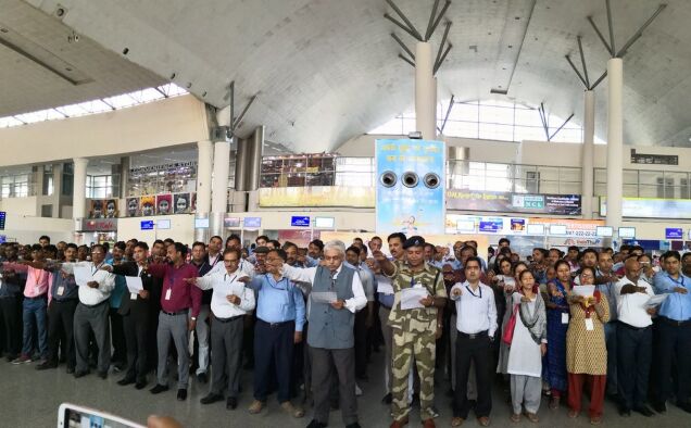 Varansi, Varanasi News, Latest Varanasi News, Lal Bahadur Shastri Airport, Babatpur, Prime Minsiter, Narendra Modi, Highwahy