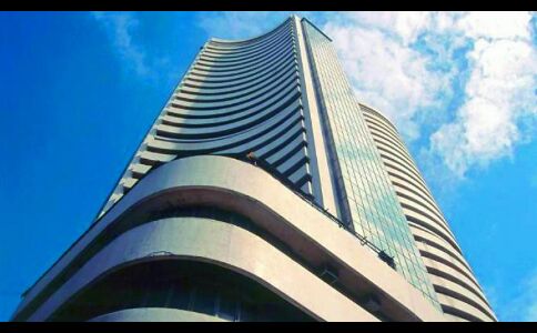 सेंसेक्स 187 अंक गिरकर 34915 के स्तर पर, निफ्टी 10618 पर बंद