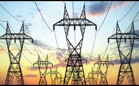 बिजली के निजीकरण से यूपी सरकार ने पीछे खींचे कदम, फ्रेंचाइजी को जिम्मेदारी देने की थी तैयारी
