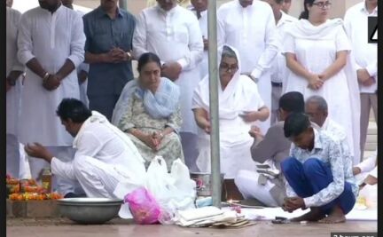 अटल बिहारी वाजपेयी: आज लखनऊ पहुंचेंगी अस्थियां, प्रमुख नदियों में होगा विसर्जन