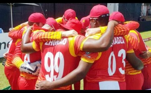 वर्ल्ड कप में जिम्बाब्वे नहीं पहुंच पाया तो कप्तान सहित पूरा कोचिंग स्टाफ बर्खास्त