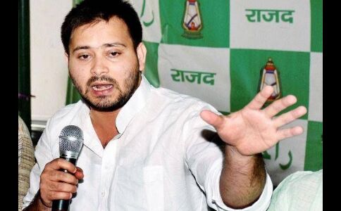 जब विधानसभा में नीतीश ने तेजस्वी से कहा-सुनो बाबू, राजनीति में लंबा कैरियर है