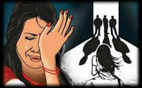 गैंगरेप को दबाने के लिए माता-पिता ने की लाखों की डील गैंगरेप को दबाने के लिए माता-पिता ने की लाखों की डील
