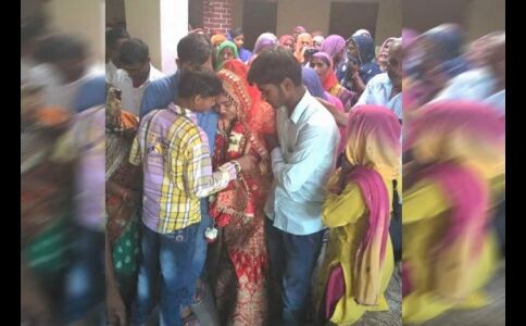 मां-बाप और भाई की अर्थी के बाद उठी बेटी की डोली, फूट-फूट कर रोया पूरा गांव