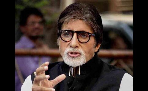 आधी रात को अमिताभ बच्चन ने किया ट्वीट, मचा तहलका..