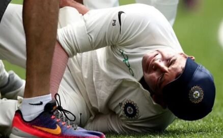 INDvsAUS: पृथ्वी शॉ के टखने में लगी चोट, पहले टेस्ट से हुए बाहर INDvsAUS: पृथ्वी शॉ के टखने में लगी चोट, पहले टेस्ट से हुए बाहर