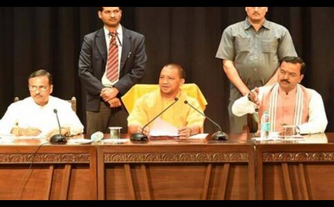 CM योगी ने पेश किया रिपोर्ट कार्ड, कहा- आकलन के लिए 1 साल का कार्यकाल पर्याप्त नहीं