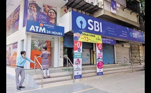 चार बड़े बैंकों पर टैक्स विभाग ने कसा शिकंजा, अबकी बार एटीएम मशीन में किया घोटाला