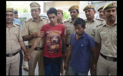 जिस मां-बाप ने दिया जन्म उन्हीं को इकलौते बेटे ने उतार दिया मौत के घाट, वजह है बेहद चौंकाने वाली जिस मां-बाप ने दिया जन्म उन्हीं को इकलौते बेटे ने उतार दिया मौत के घाट, वजह है बेहद चौंकाने वाली