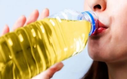 पेशाब पीना क्या वाकई सेहत के लिए अच्छा होता है, भ्रम है या सच जानकर चौंक जाएंगे आप पेशाब पीना क्या वाकई सेहत के लिए अच्छा होता है, भ्रम है या सच जानकर चौंक जाएंगे आप