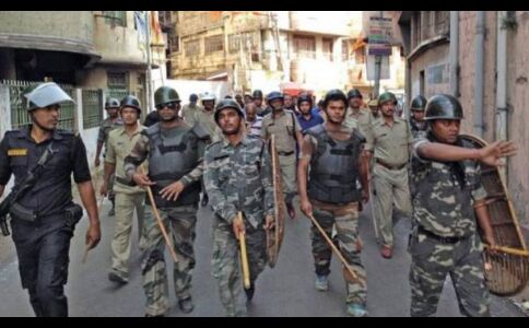 ममता के दिल्ली दौरे के बीच रानीगंज हिंसा पर केंद्र ने बंगाल सरकार से मांगी रिपोर्ट