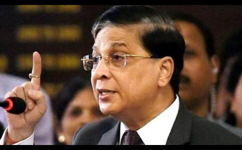 CJI के खिलाफ महाभियोग लाकर न्यायपालिका में दखल दे रहा विपक्ष: BJP