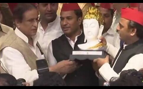 BJP को फिर झटका, यूपी कैबिनेट मंत्री स्वामी प्रसाद मौर्य के दामाद सपा में शामिल