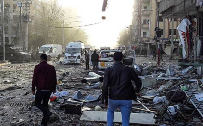 अफगानिस्तान में तालिबान का हमला, 140 से अधिक लोगों के मारे जाने की सूचना