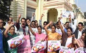 बिहार विधानमंडल का शीतकालीन सत्र: लगातार दूसरे दिन हंगामा, आज भी आशंका