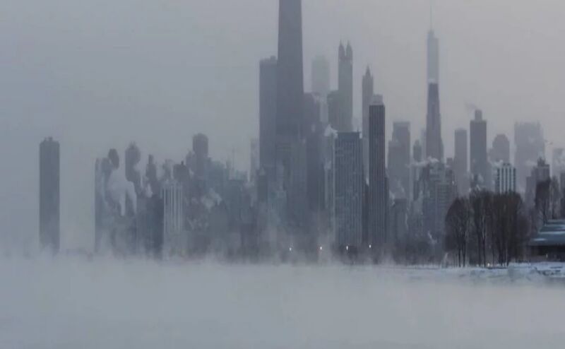 अमेरिका में बर्फीले तूफान से भयंकर तबाही, 1,000 फ्लाइट्स रद्द