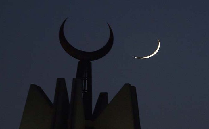 चाँद दिखने से पहले हुआ ऐलान, ईद इस दिन मनाई जाएगी...