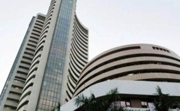 सेंसेक्स 272 अंक गिरकर 35217 पर बंद, पीएसयू शेयर्स पर हावी रही बिकवाली