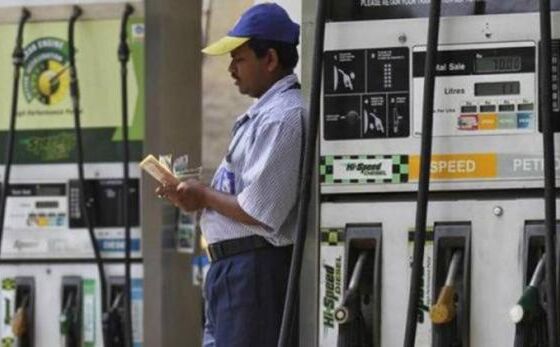 आमजन को राहत, आज फिर घटे पेट्रोल-डीजल के दाम