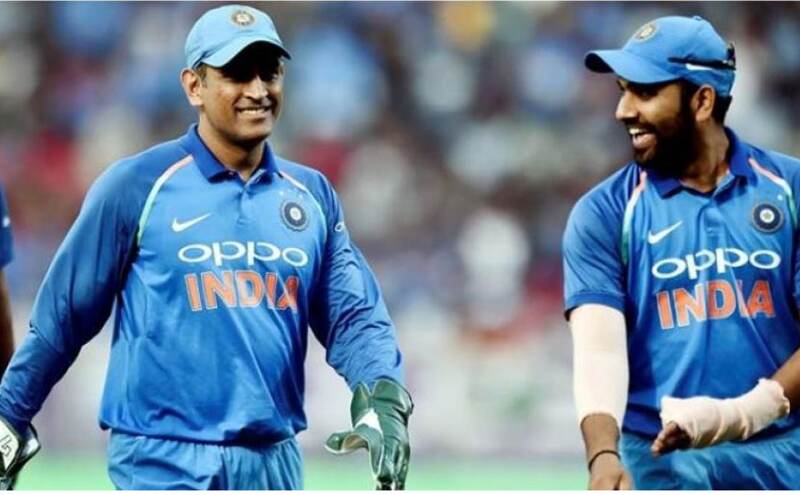 INDvsAUS: रोहित शर्मा ने किया खुलासा, क्यों धोनी का टीम में होना ही काफी है