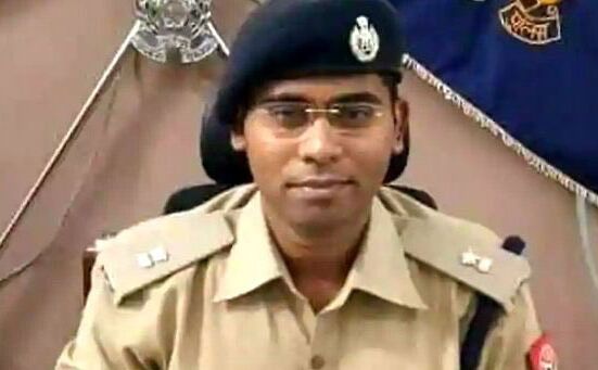आखिरकार जिंदगी की जंग हारे IPS सुरेंद्र दास, 4 दिन पहले खाया था जहर आखिरकार जिंदगी की जंग हारे IPS सुरेंद्र दास, 4 दिन पहले खाया था जहर