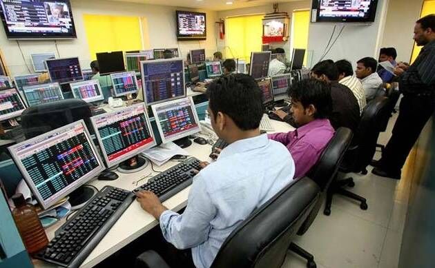 सेंसेक्स 306 अंक गिरकर 34344 के स्तर पर, निफ्टी 10430 पर बंद