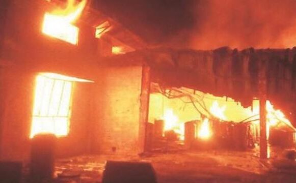 हवेली में जानबूझकर लगाई गई आग