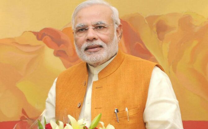 प्रधानमंत्री नरेंद्र मोदी बागपत पहुंचे, देंगे 11,000 करोड़ का तोहफा