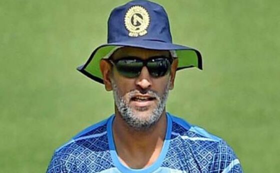 धोनी को बतौर कप्तान खेलते देखना चाहते थे फैंस, हाथ लगी निराशा