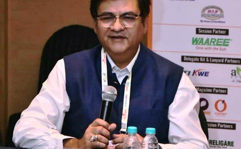 डेनिम रंगाई के लिए बायो-इंडिगो का प्रयोग कार्बन फुटप्रिंट में लाएगा अभूतपूर्व कमी-यावर अली शाह डेनिम रंगाई के लिए बायो-इंडिगो का प्रयोग कार्बन फुटप्रिंट में लाएगा अभूतपूर्व कमी-यावर अली शाह